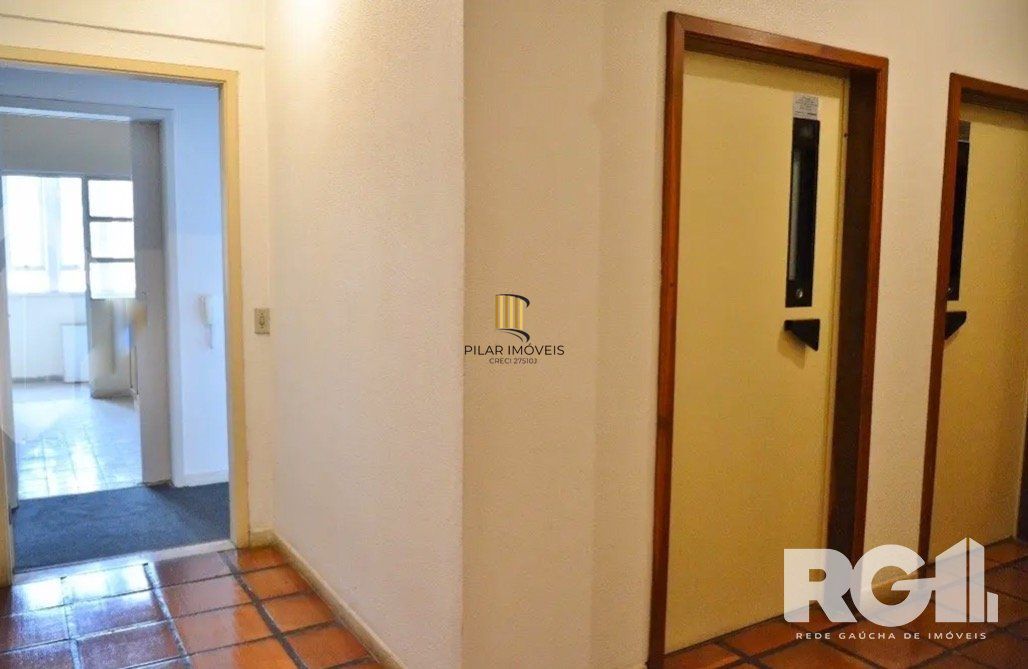 Apartamento 2 dormitórios no bairro Floresta.