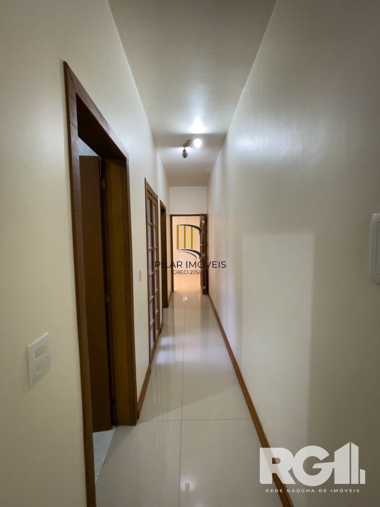 Casa 4 dormitórios na Azenha.