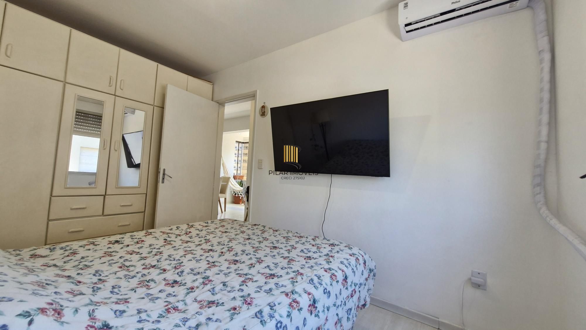 Excelente Apartamento de dois Dormitórios perto do Bourbon Aparício Borges.