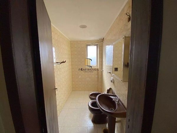 Apartamento de andar alto na Princesa Isabel
