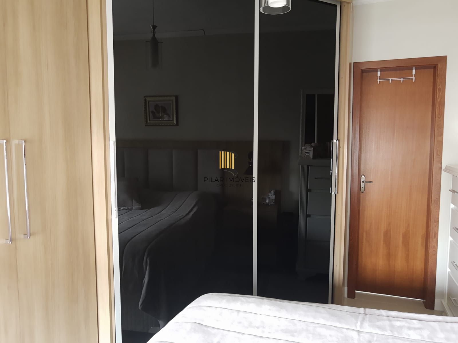 APARTAMENTO COM SUITE NO CONDOMÍNIO EDIFÍCIO MARQUES DE OLINDA