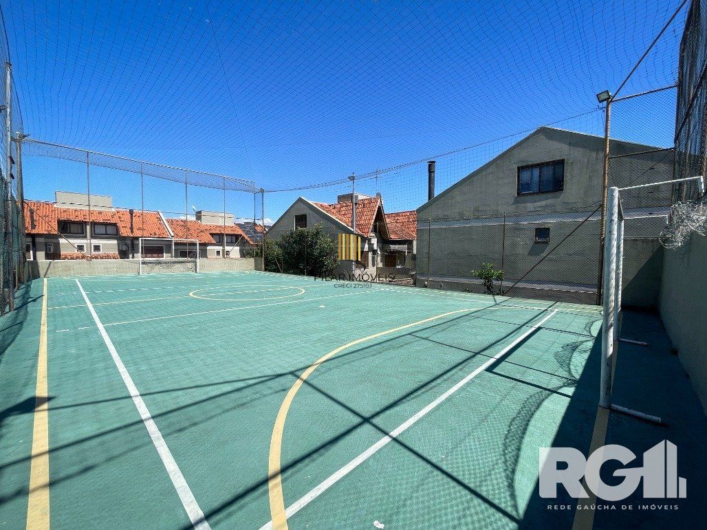 Casa 4D em condomínio na zona sul!