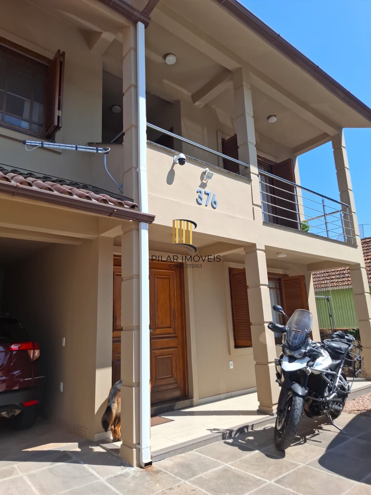 Excelente Sobrado no Jardim Itú Sabará com quatro Dormitórios sendo três Suites.