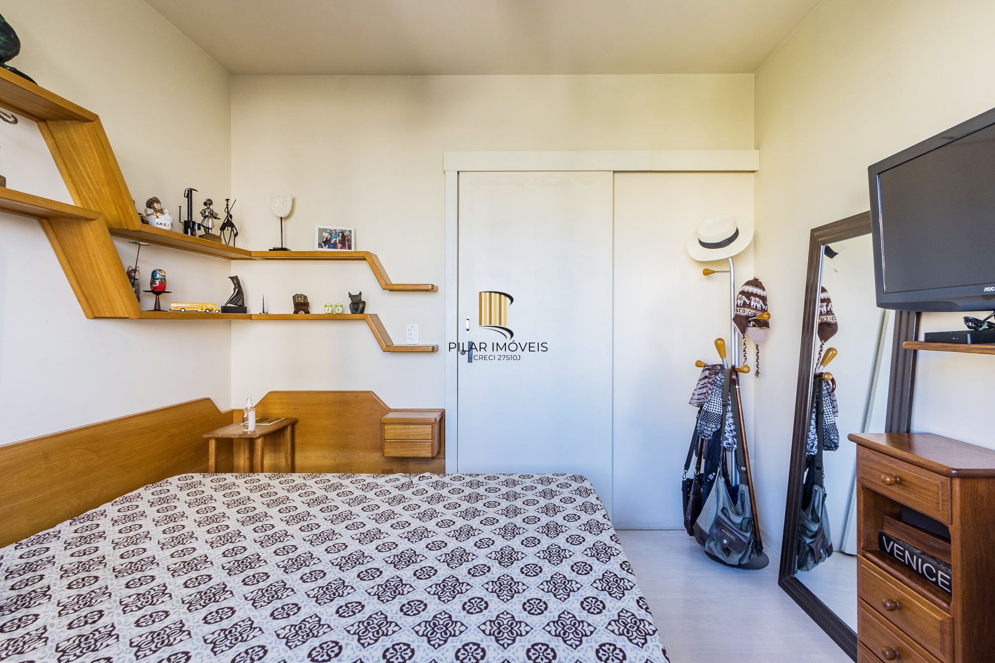Oportunidade única: Apartamento com dois dormitórios e vaga de garagem à venda no coração do Bairro Higienópolis!
