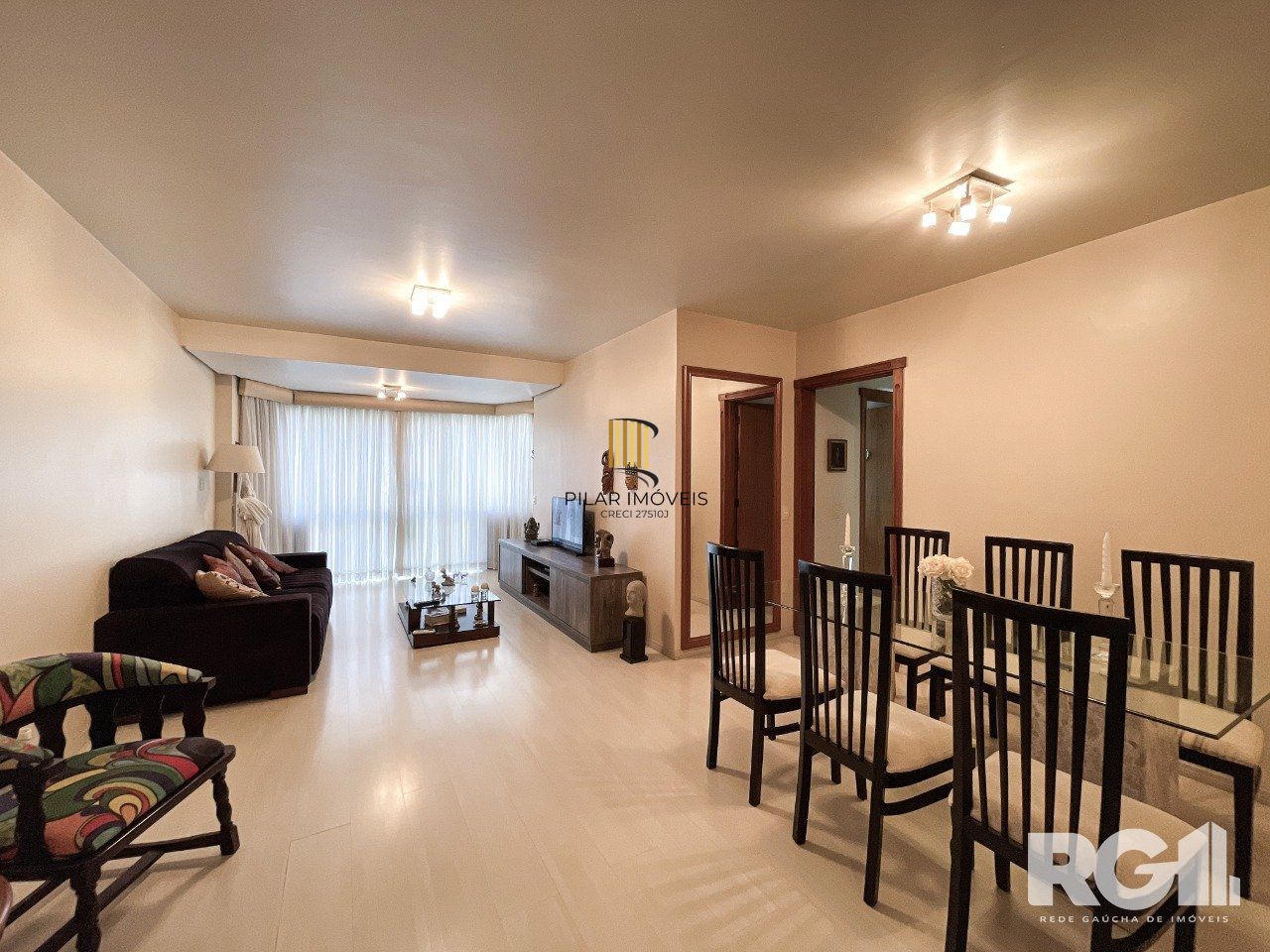 Apartamento 2D com suíte próximo a Praça da Encol.