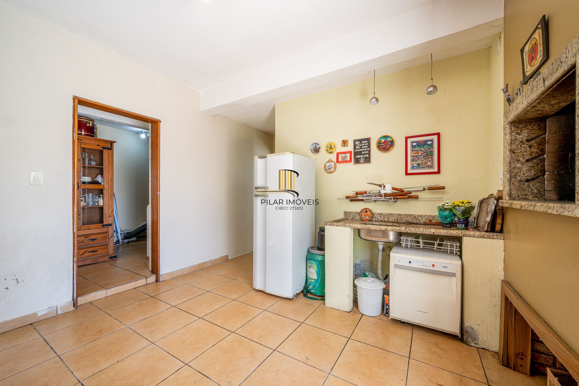 Casa 3 dormitórios no bairro Medianeira