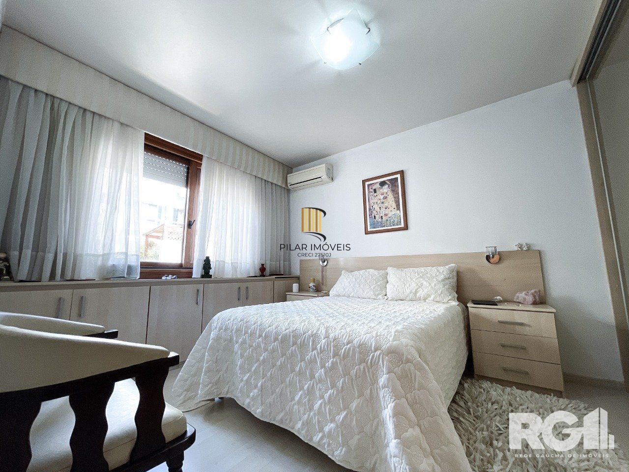 Apartamento 2D com suíte próximo a Praça da Encol.
