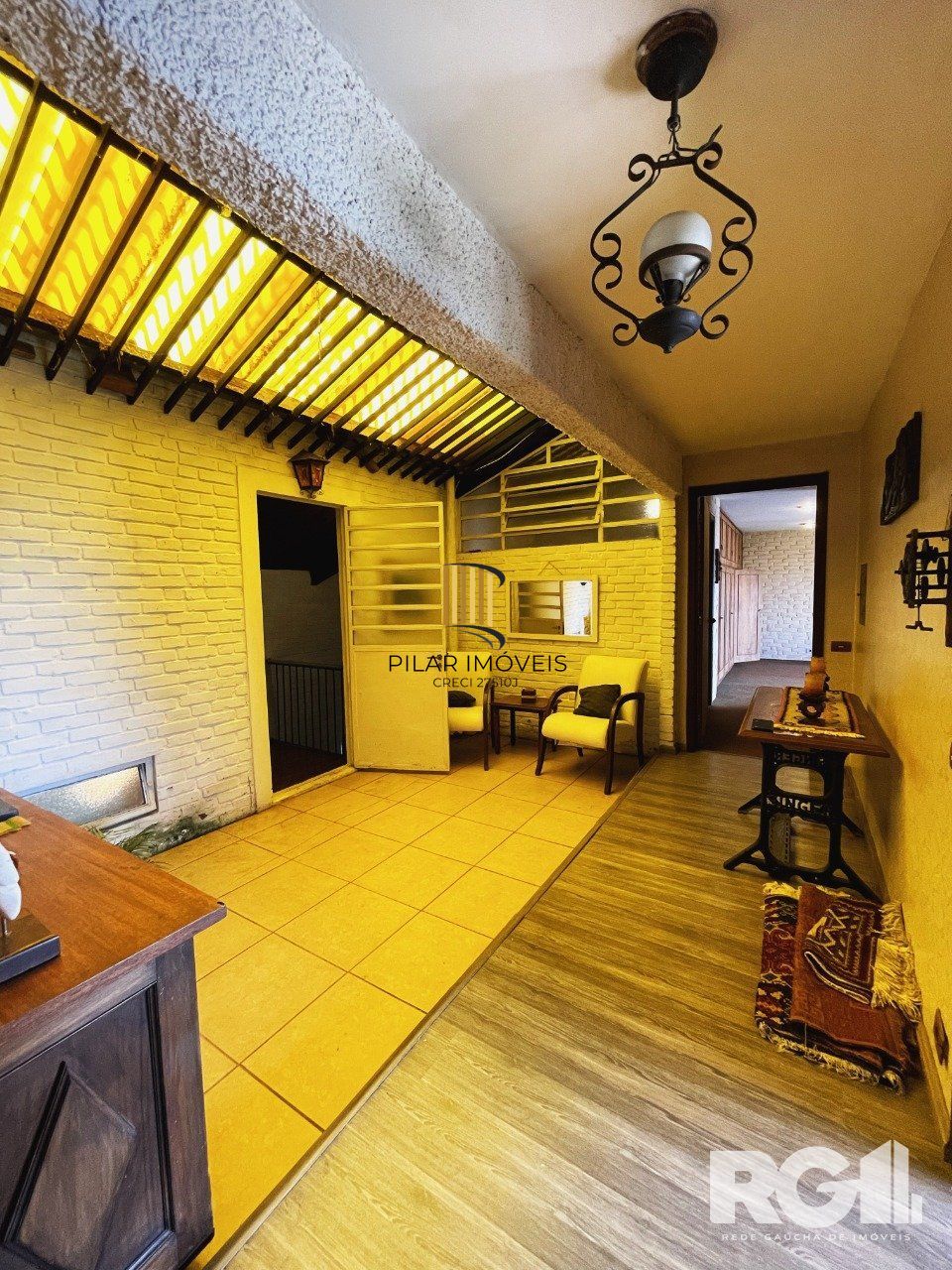 Linda Casa Vila Assunção, com vista para o rio.
