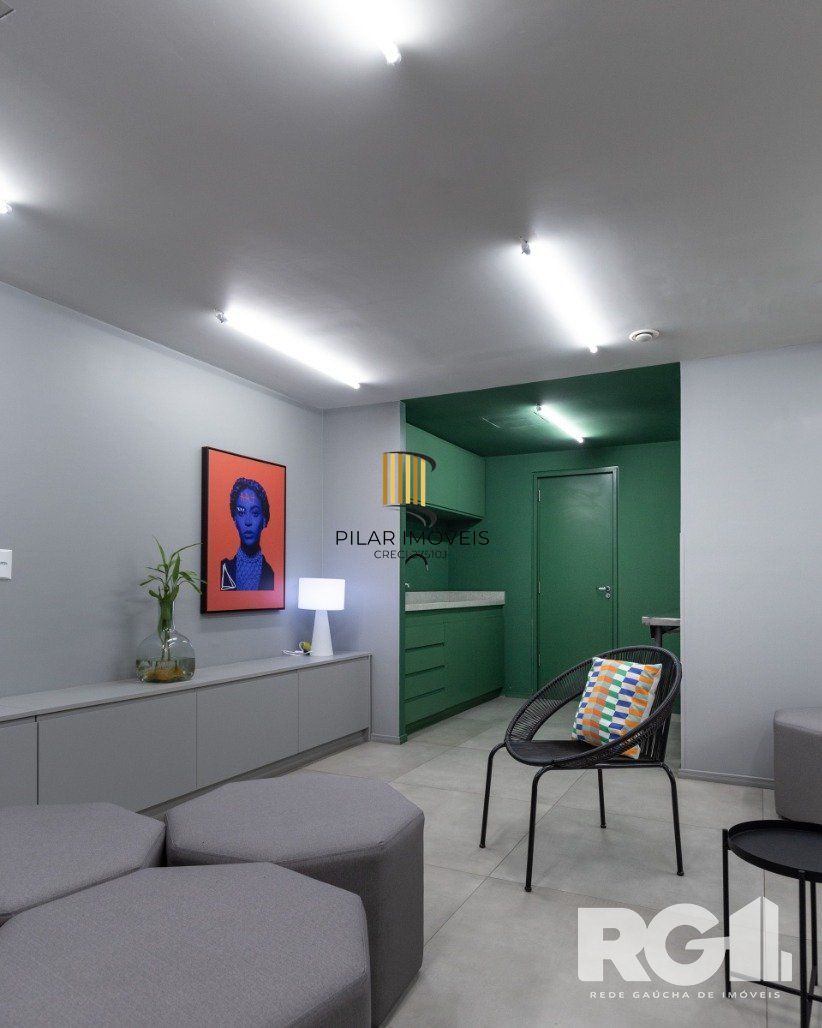 Studio com localização no Centro Histórico de Porto Alegre, uma das ruas mais charmosas e antigas de Porto Alegre,.