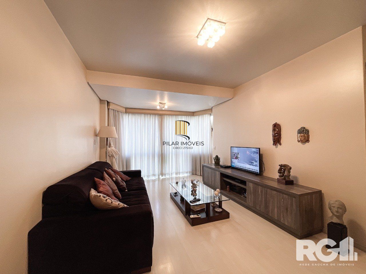 Apartamento 2D com suíte próximo a Praça da Encol.