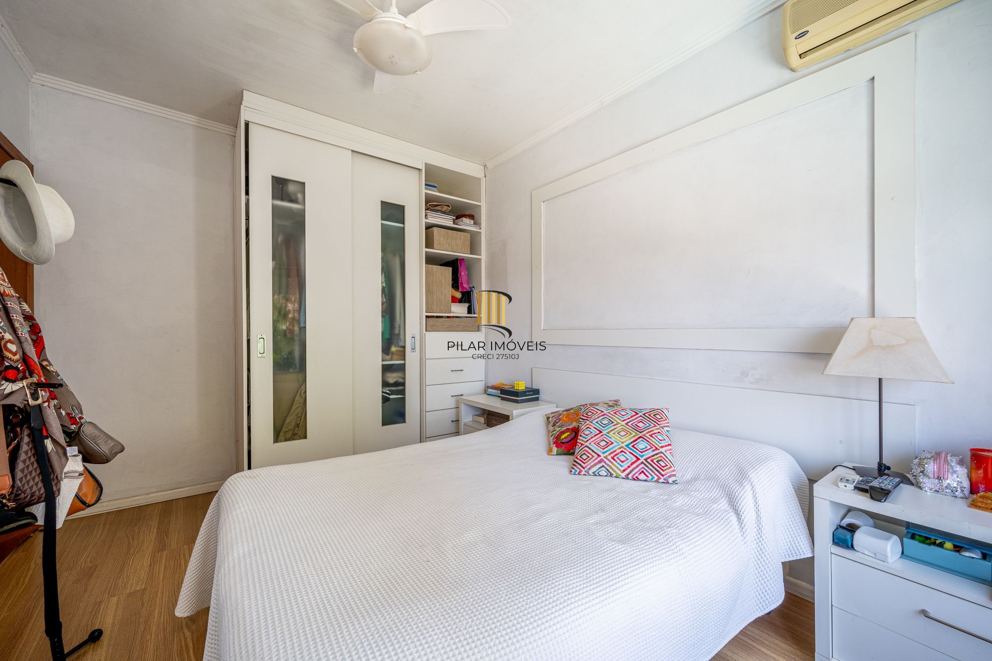 Casa 3 dormitórios no bairro Medianeira