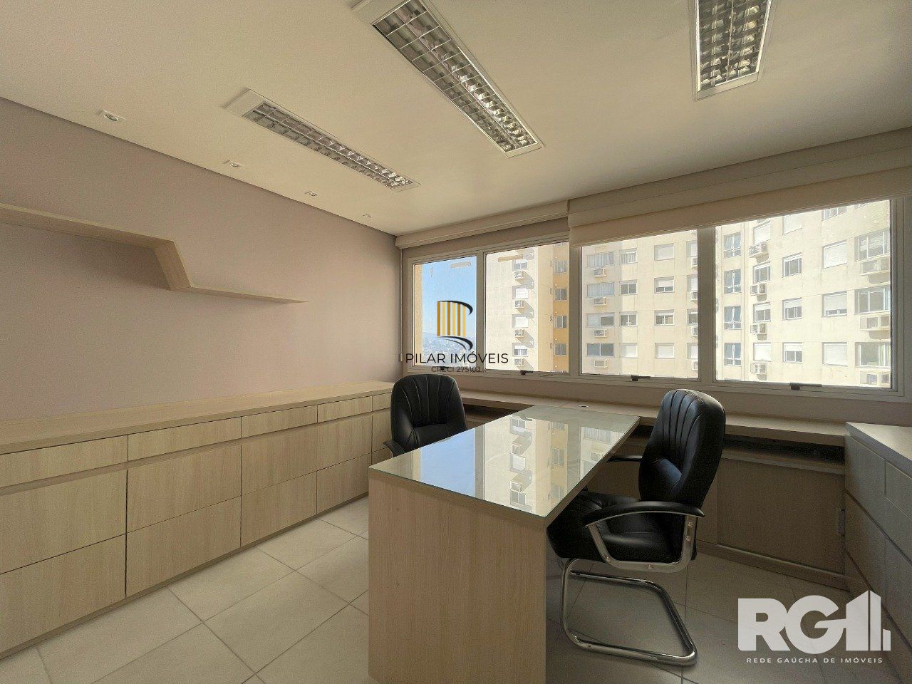 Excelente Sala Comercial com box na Bento/Partenon - Pilar Imóveis