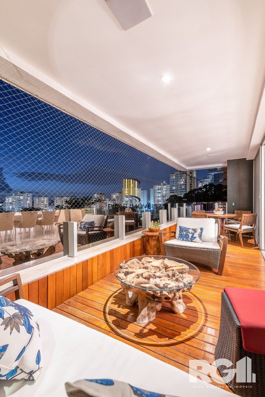 Luxuoso Apartamento no Mirador