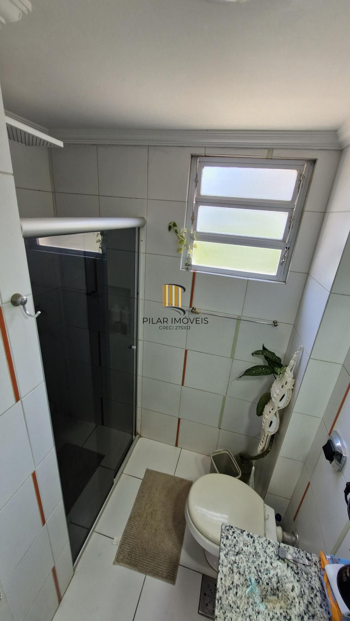 Excelente Apartamento de dois Dormitórios perto do Bourbon Aparício Borges.