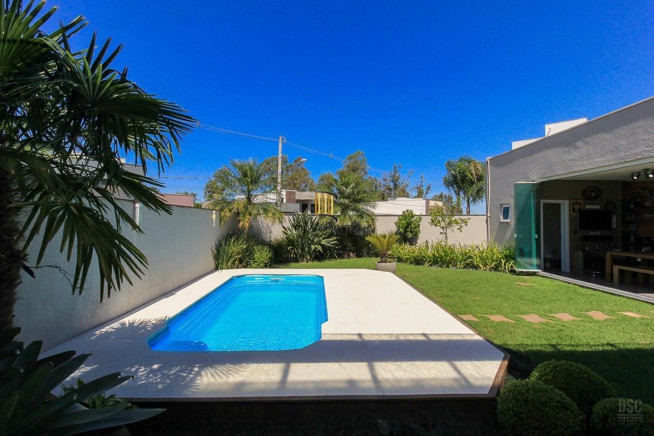 Casa dos Sonhos em Condomínio Fechado – Conforto, Estilo e Lazer Completo!
