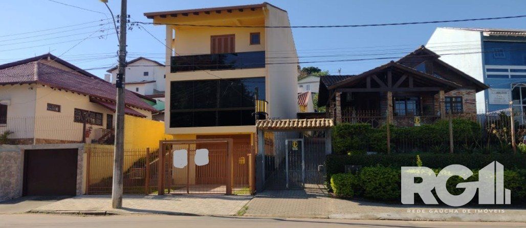 Excelente  Casa 2 Dormitórios a dois Minutos do Centro de Viamão