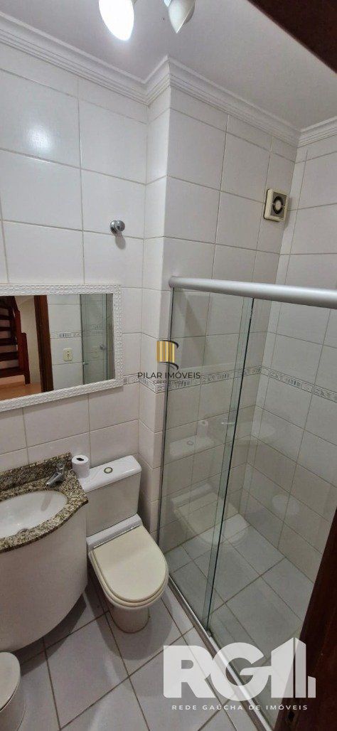 Sobrado com três dormitórios no Condoínio Residência Jardim Verde Ipanema.