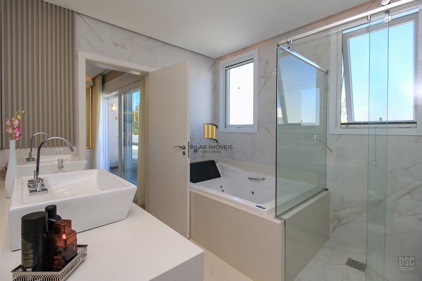 Casa dos Sonhos em Condomínio Fechado – Conforto, Estilo e Lazer Completo!