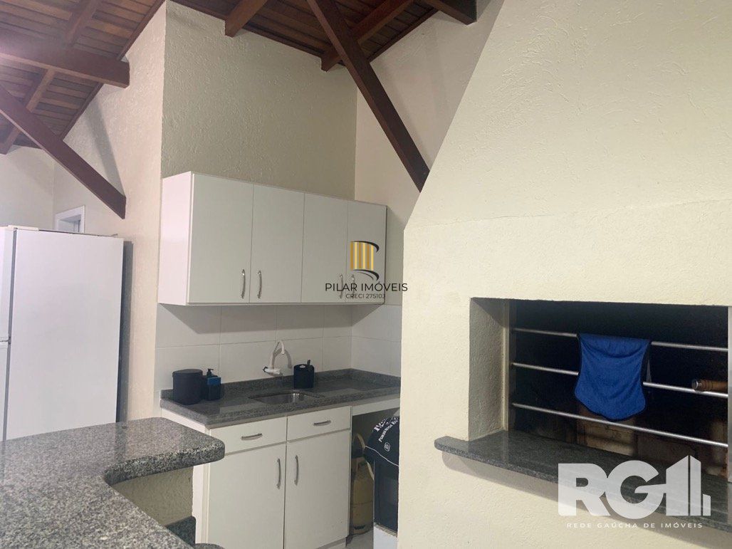 Excelente Apartamento de três Dormitórios em Xangrilá/RS   uma quadra mar
