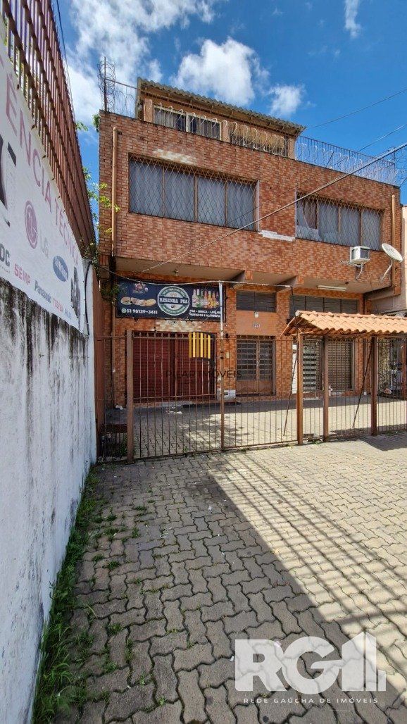 Excelente Loja na Cel. Massot Cavalhada