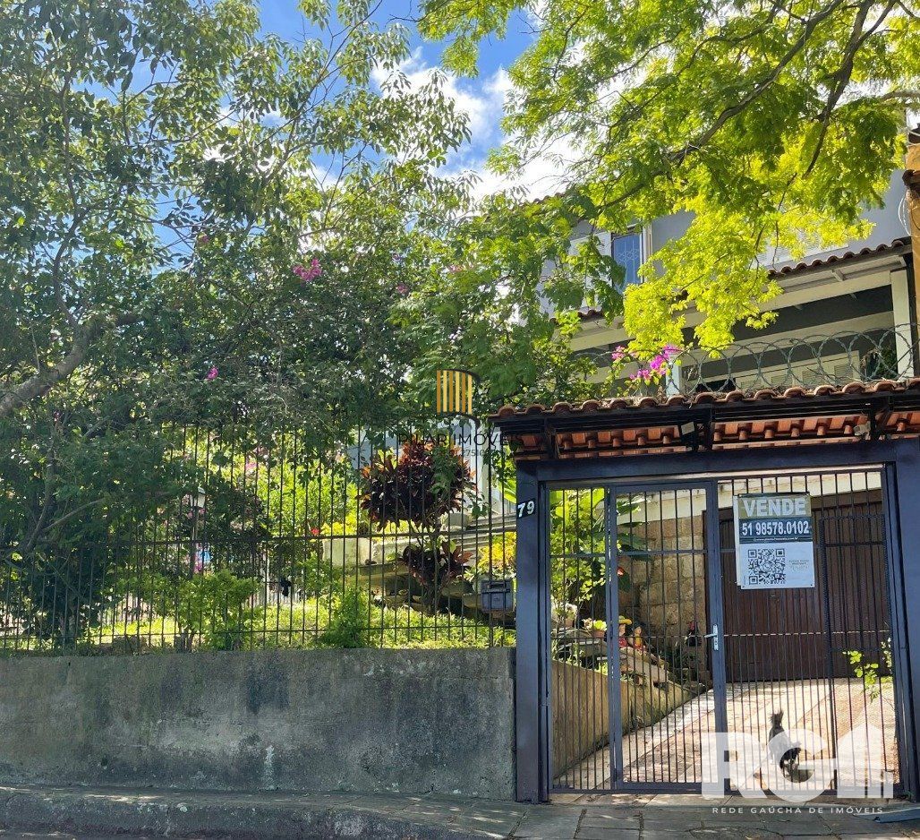 Linda Casa com cinco dormitórios na Vila Nova