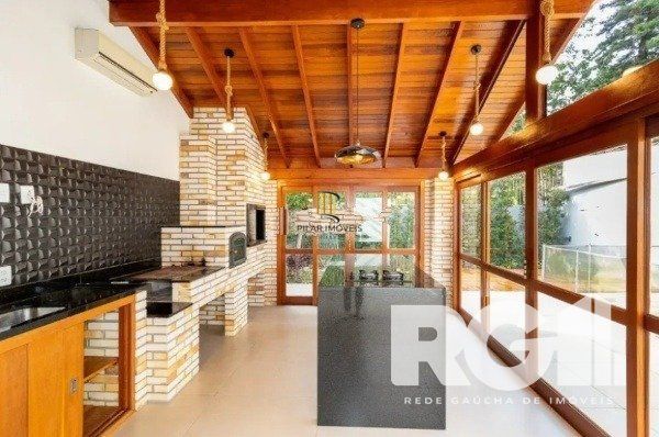 Ótima Residência com quatro dormitórios em Ipanema