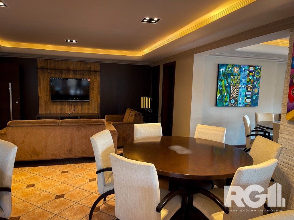 Apartamento com fino acabamento. edifício com elevador panorâmico com 1 apartamento por andar , com fácil acesso a BR116.