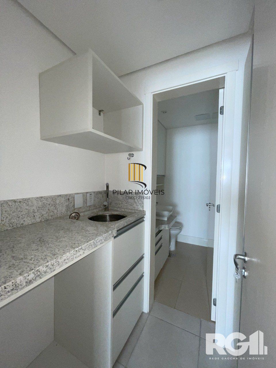 Excelente Sala Comercial com box na Bento/Partenon