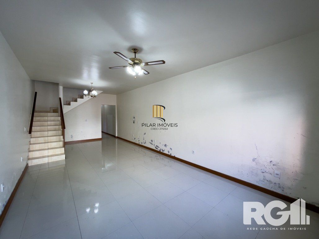 Casa 4 dormitórios na Azenha.