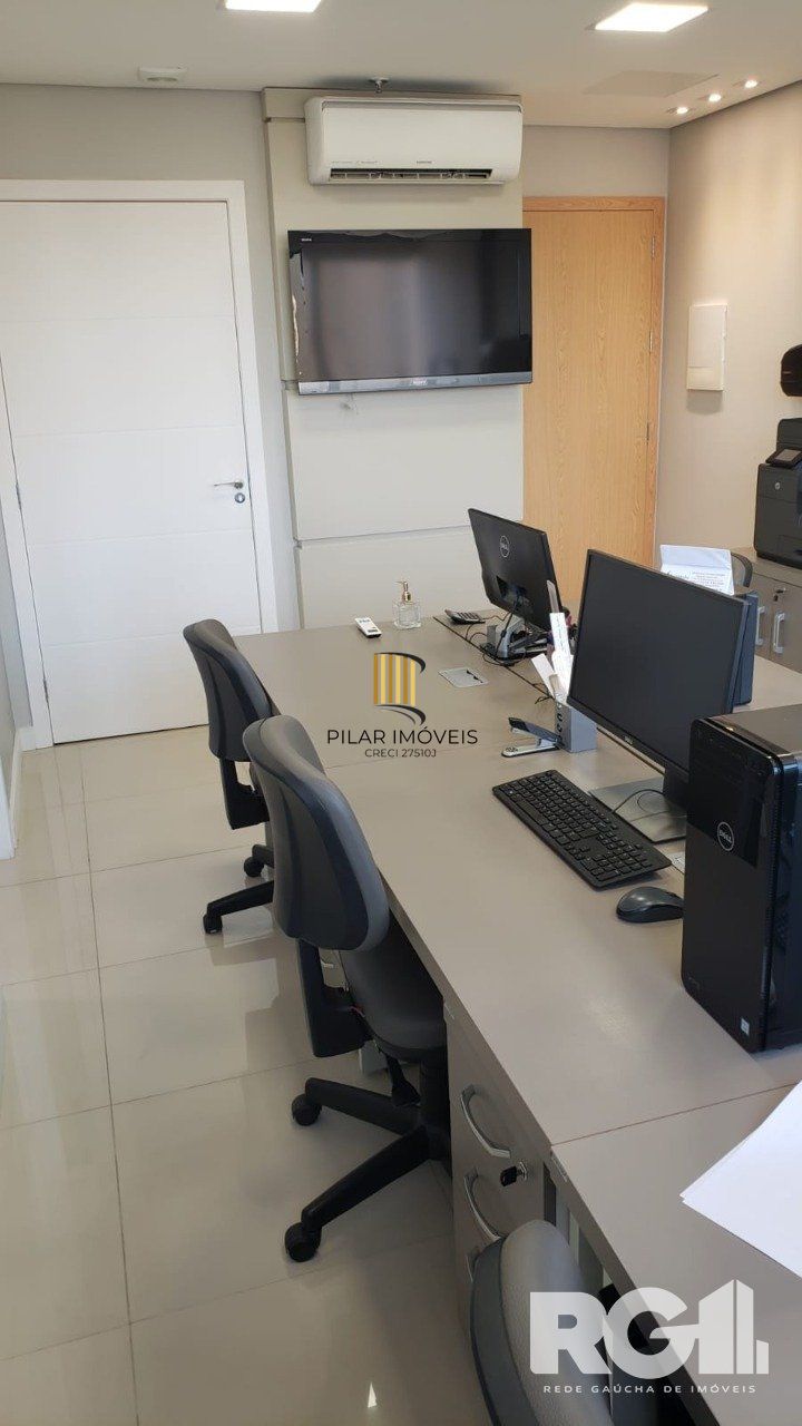 SALA COMERCIAL NA AV. GETÚLIO VARGAS.