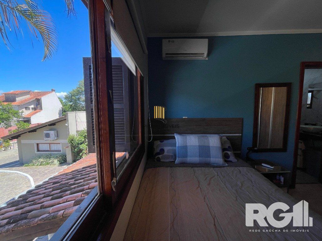 Casa 4D em condomínio na zona sul!