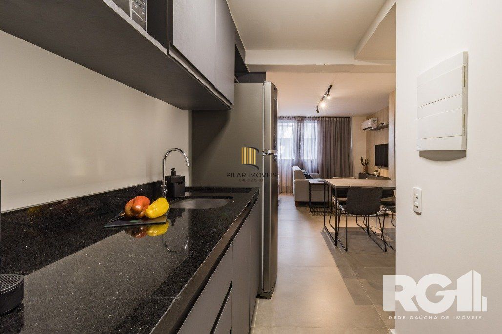 Studio com localização no Centro Histórico de Porto Alegre, uma das ruas mais charmosas e antigas de Porto Alegre.