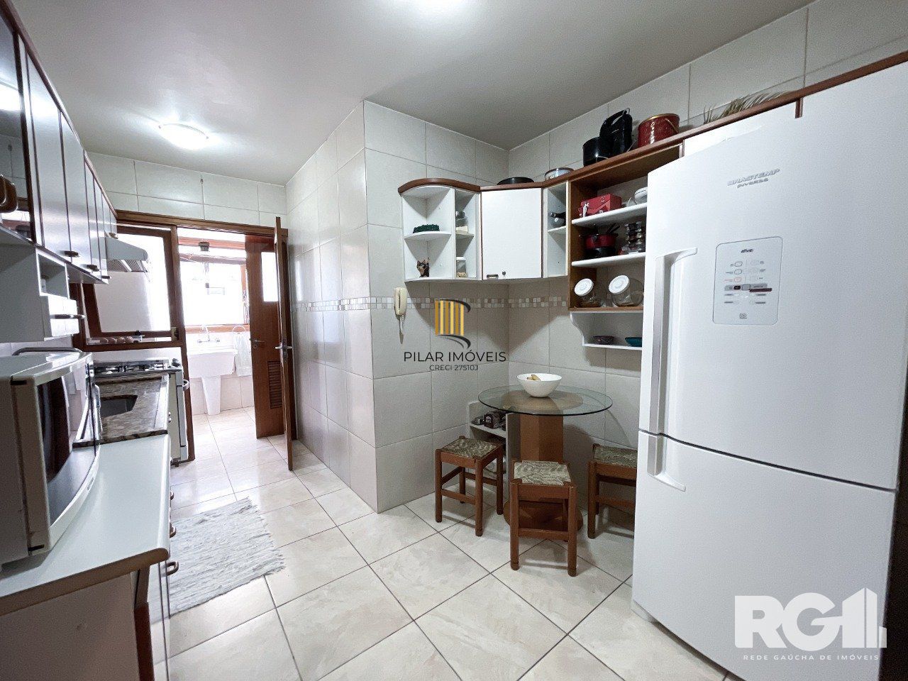 Apartamento 2D com suíte próximo a Praça da Encol.