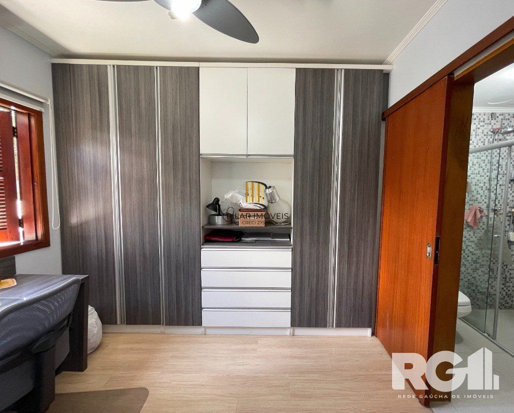 Casa 4D em condomínio na zona sul!