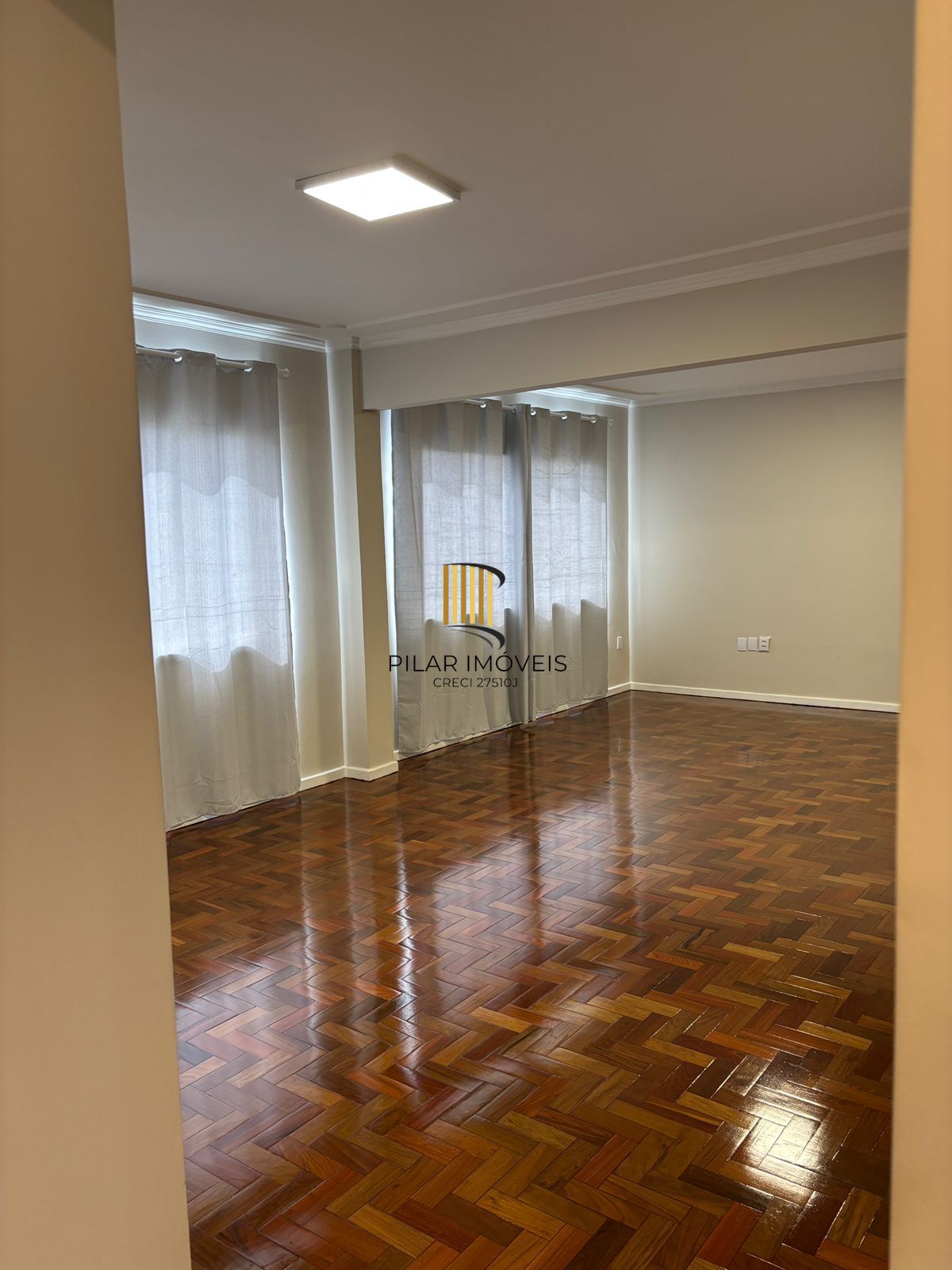 Apartamento de andar alto na Princesa Isabel