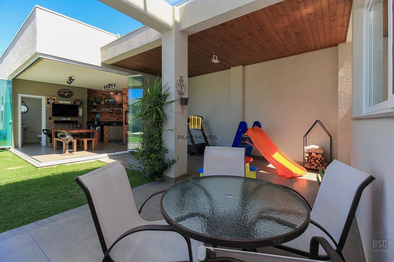 Casa dos Sonhos em Condomínio Fechado – Conforto, Estilo e Lazer Completo!