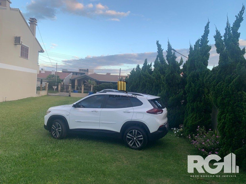 Excelente Apartamento de três Dormitórios em Xangrilá/RS   uma quadra mar