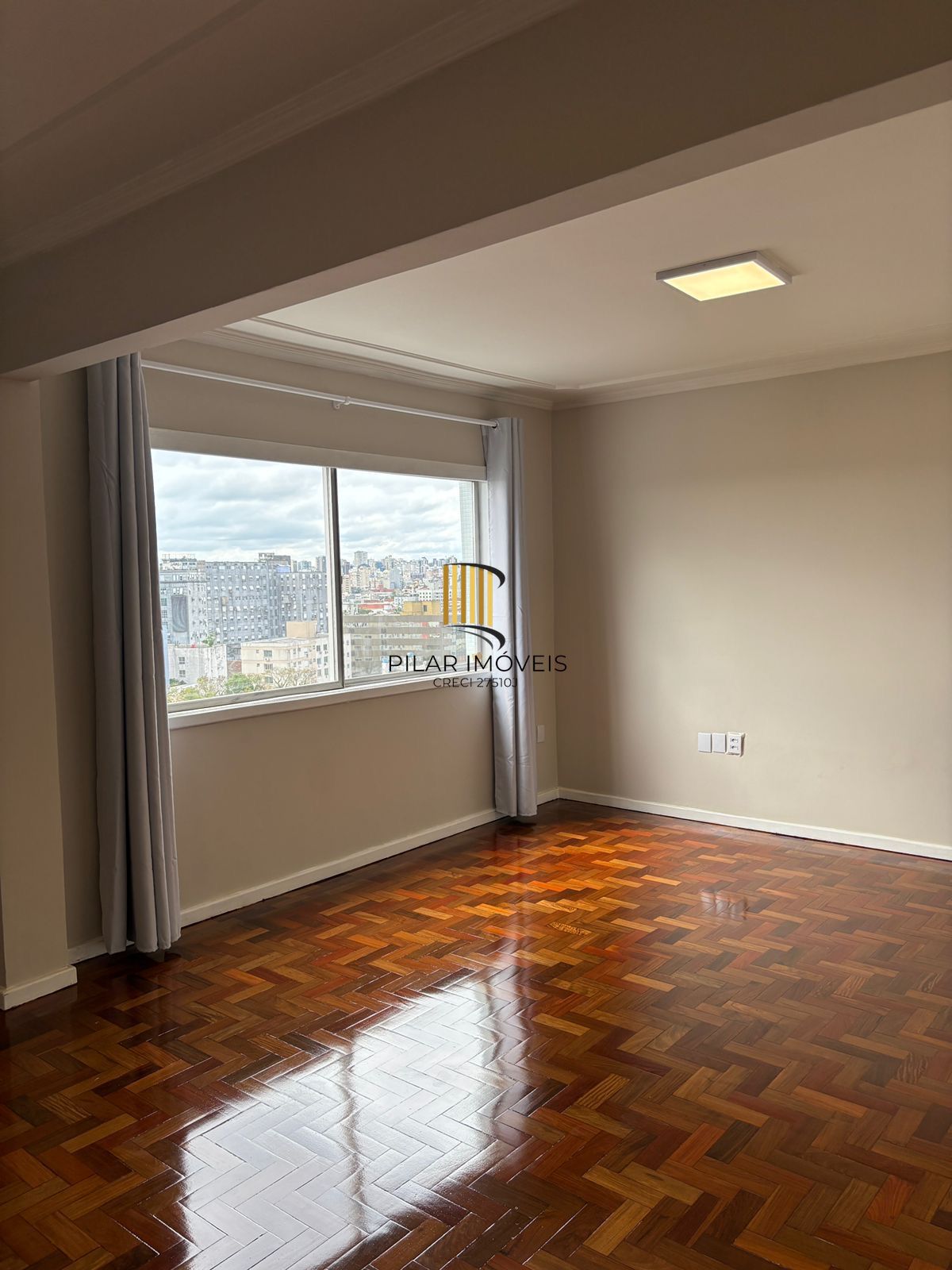 Apartamento de andar alto na Princesa Isabel