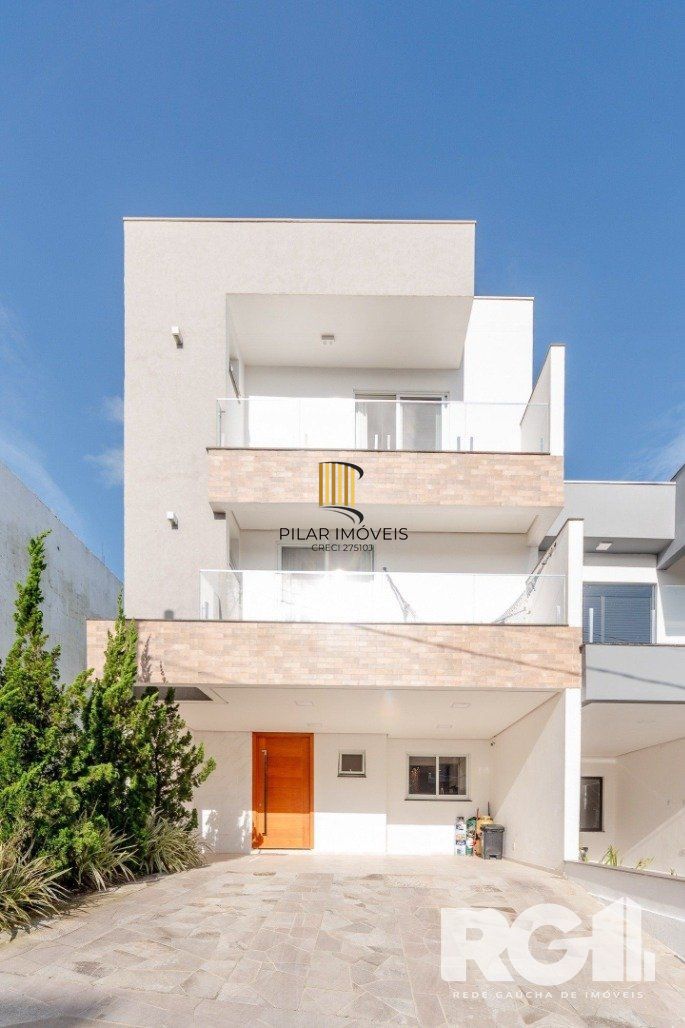 Casa de Condomínio 4 dormitórios no bairro Hípica