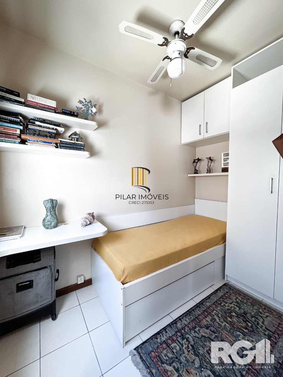 Apartamento 2D com suíte próximo a Praça da Encol.