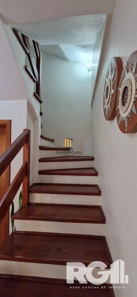 Sobrado com três dormitórios no Condoínio Residência Jardim Verde Ipanema.