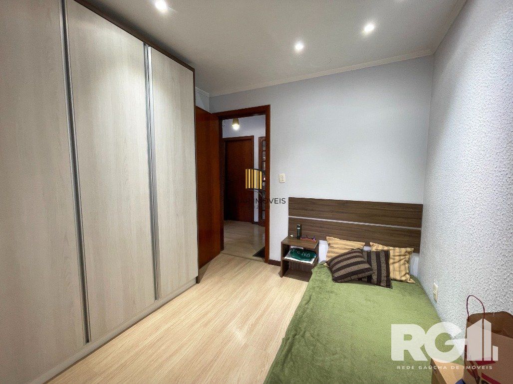 Casa 4D em condomínio na zona sul!