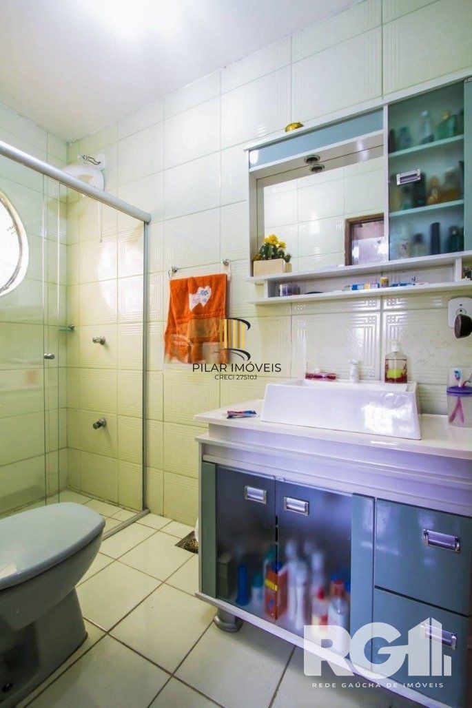 Linda Casa com cinco dormitórios na Vila Nova