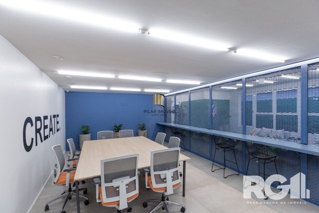 Studio com localização no Centro Histórico de Porto Alegre, uma das ruas mais charmosas e antigas de Porto Alegre,.