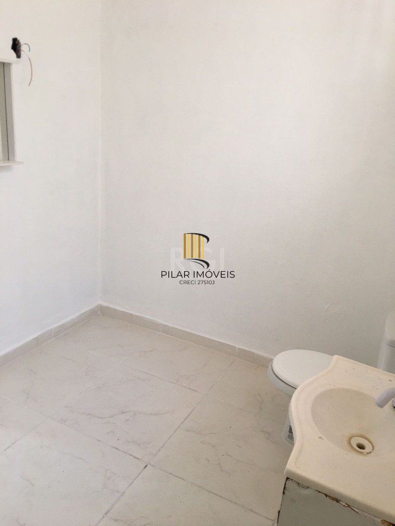 Casa 1 Dormitório(s) Bairro Floresta