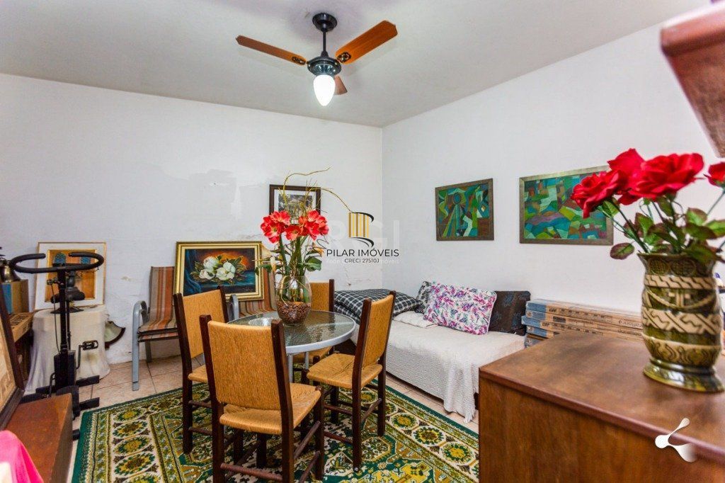 Casa para Venda - 231.27m², 3 dormitórios, sendo 1 suites, 3 vagas - Cristal