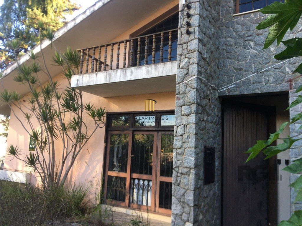 Casa para Venda - 400m², 4 dormitórios, sendo 1 suites, 4 vagas - Jardim Lindóia