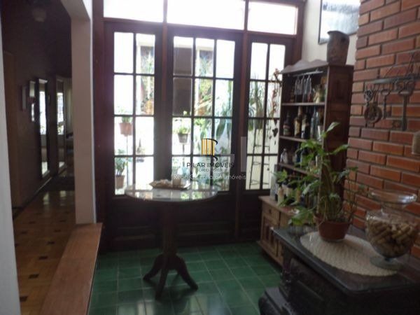 Casa para Venda - 150m², 3 dormitórios, 2 vagas - Santana