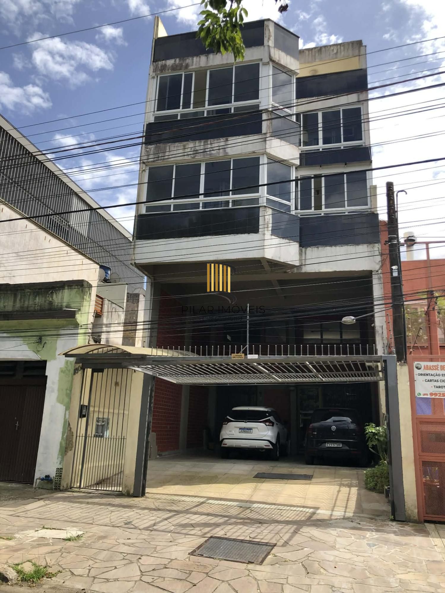Predio residencial sendo uma cobertura e mais 03 apartamentos - Pilar Imóveis