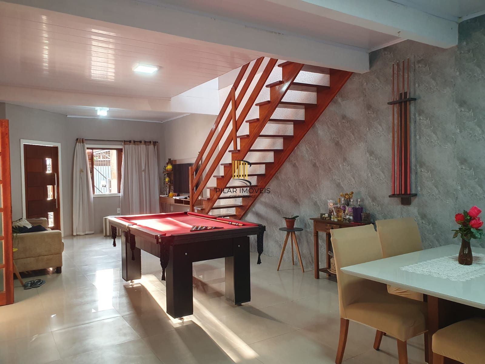 Casa, 3 Dormitórios, 2 Banheiros, 180m², Bairro Estância Velha, Canoas